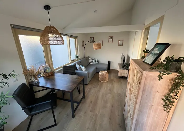 Bed & Beach Noordwijk - Free Parking And Close To Beach!