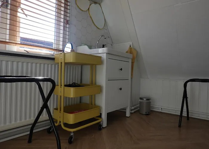 Ithaka Beach House, Unieke Plek Met Vrij Parkeren!